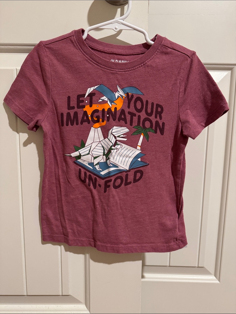 Old Navy Maroon Short Sleeve Tee with Origami Dinosaur Graphic